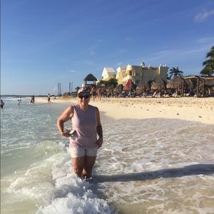 Meet your Posher, Rita